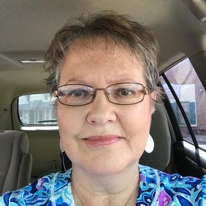 Meet your Posher, Gloria